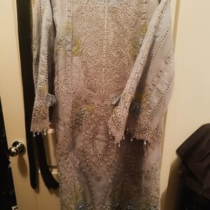 Chic Embroidered Long Sleeve Dress in Gray